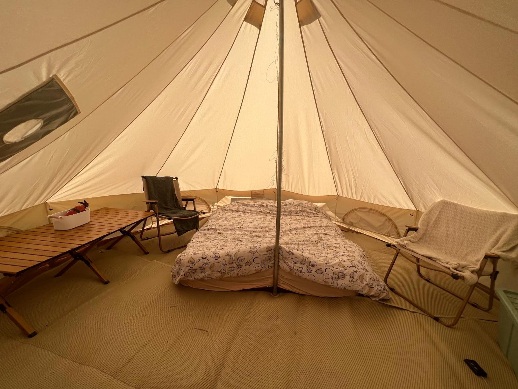 Bell Tent 4M Fossewold Farm Camping Moreton-in-Marsh Kültér fotó